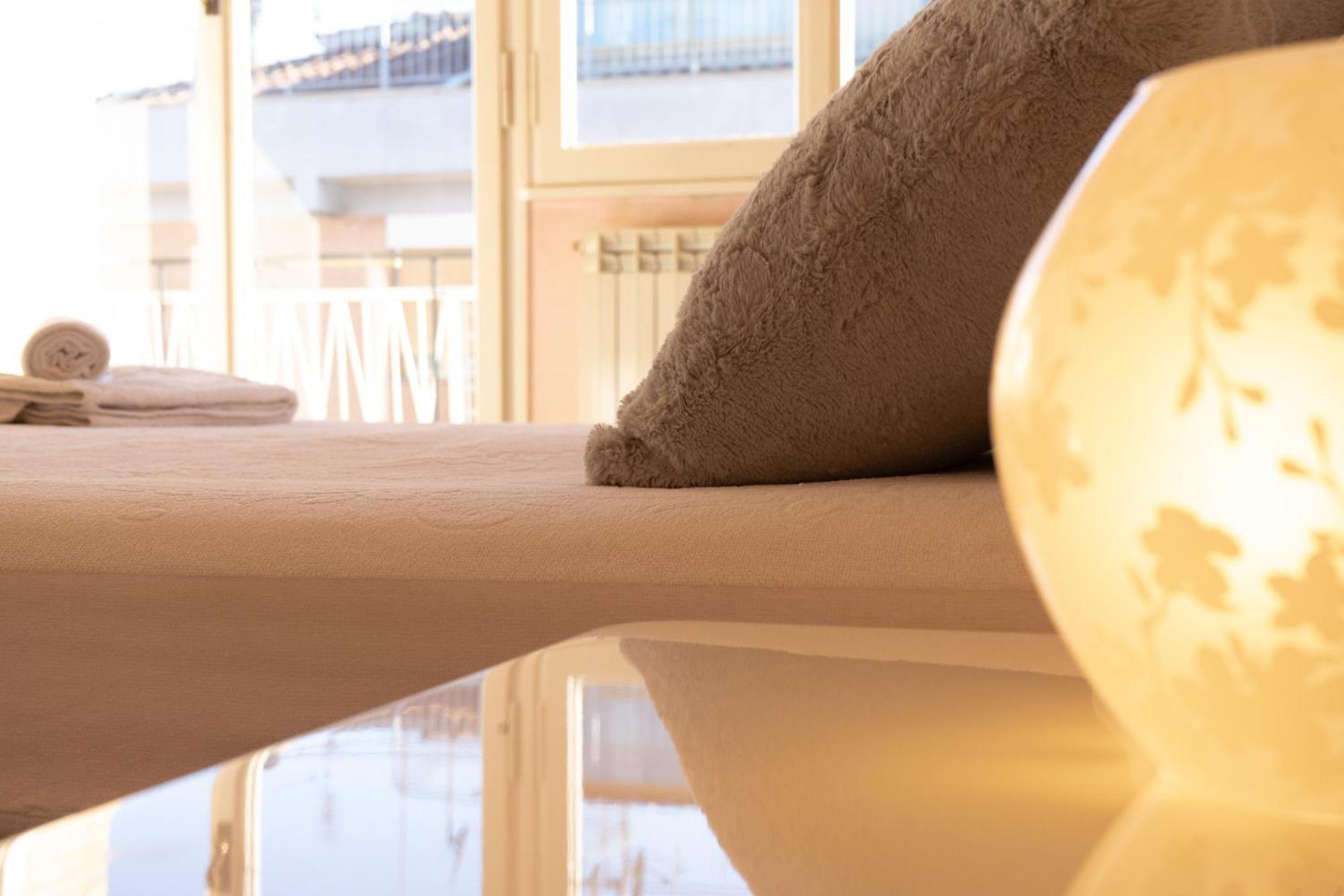 Apartment Charme Vintage And Comfort Two Steps From Metro A Rom